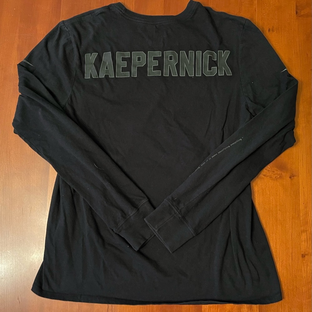 Nike Colin Kaepernick Black Long Sleeve T Shirt Equality Sportswear Sz Medium